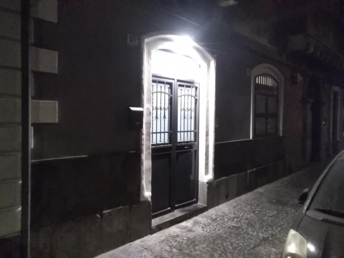 Vittorio Emanuele House Apartment Catania Exterior photo
